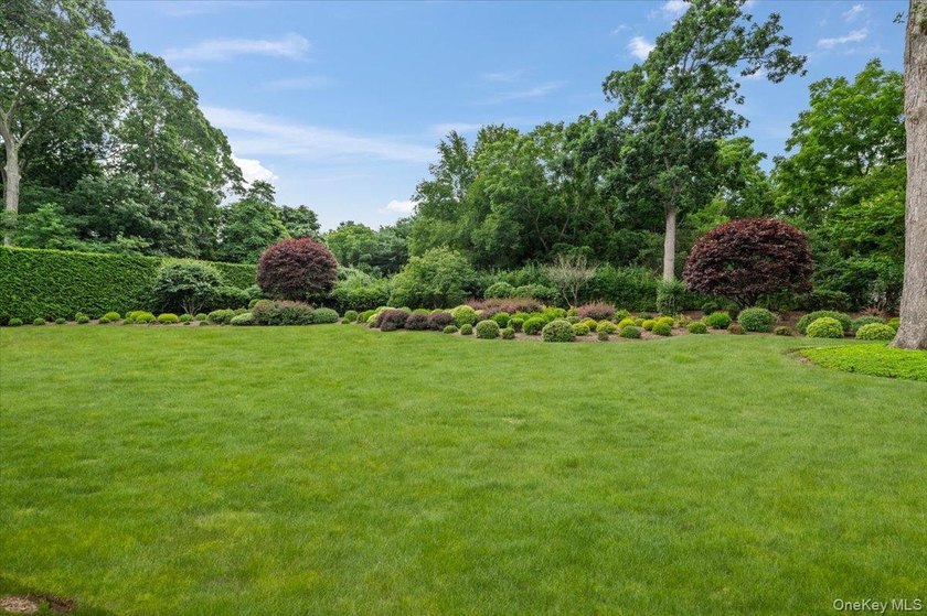 Welcome home to 6 Briana Court, a beautifully maintained - photo 39