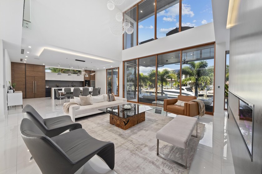 Experience unparalleled modern waterfront luxury in prestigious - photo 8