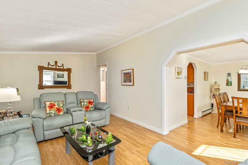 Welcome to easy, low-maintenance living in this well-maintained - photo 11
