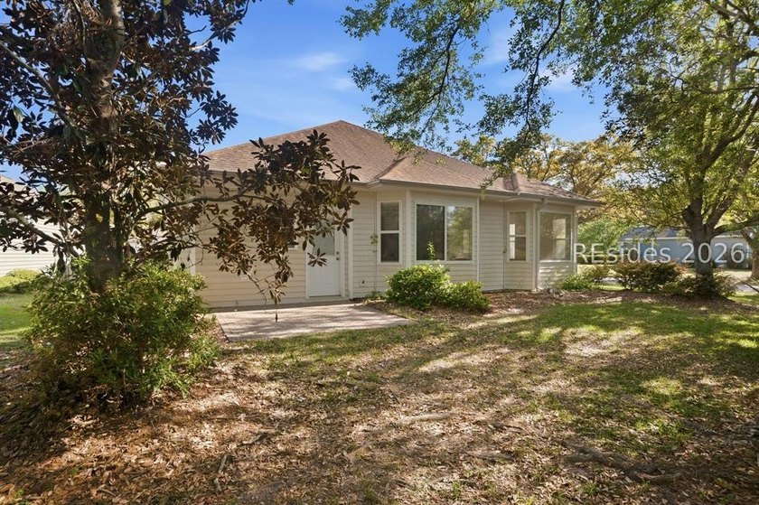 Well-maintained Potomac model located on a quiet cul-de-sac in - photo 18