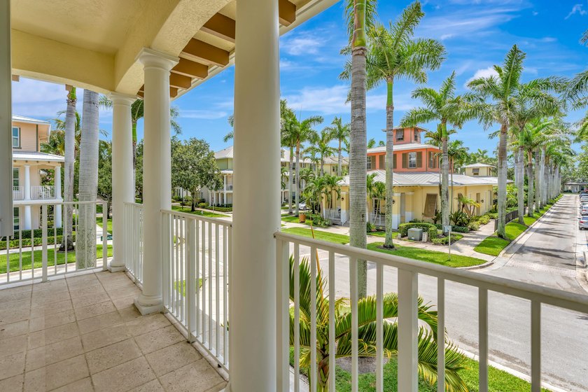 RARE LIVE/WORK CORNER UNIT IN THE HEART OF ABACOA! Showcasing - photo 18