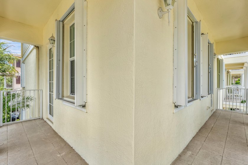 RARE LIVE/WORK CORNER UNIT IN THE HEART OF ABACOA! Showcasing - photo 20