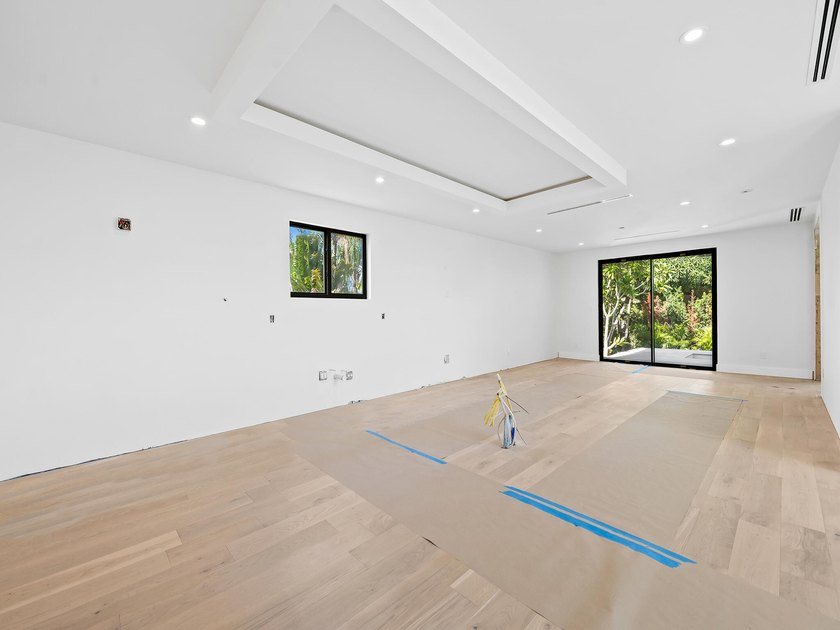 NEW CONSTRUCTION IN E. FORT LAUDERDALE, NEARING COMPLETION...! - photo 10