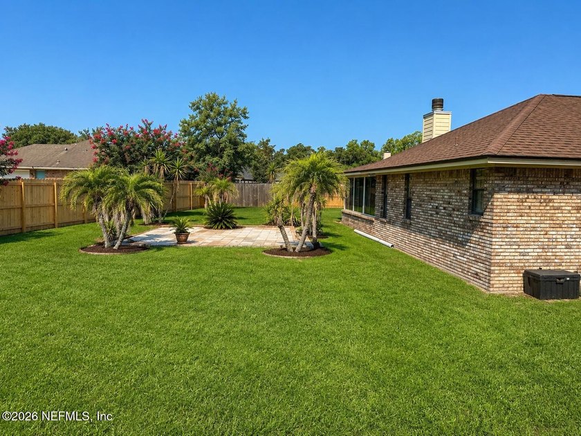OPPORTUNITY AWAITS in the heart of Mandarin! This 4-bedroom - photo 3