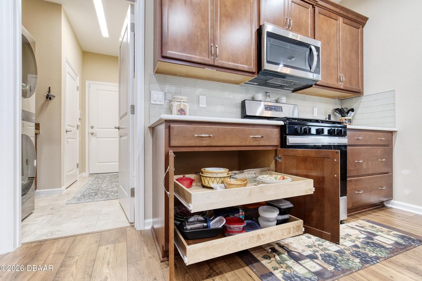 Welcome to this beautifully upgraded Camelia Conch Cottage in - photo 22