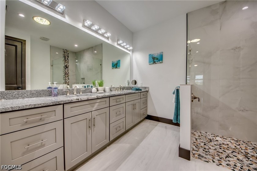 Welcome to Exceptional Lakefront Living This stunning residence - photo 22
