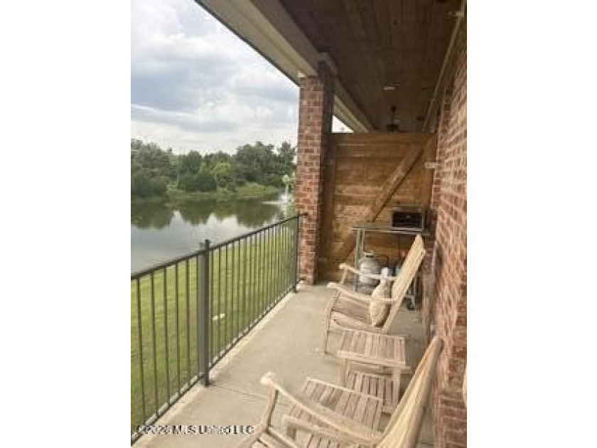 Prime Mississippi State Location with Incredible Views! Welcome - photo 3