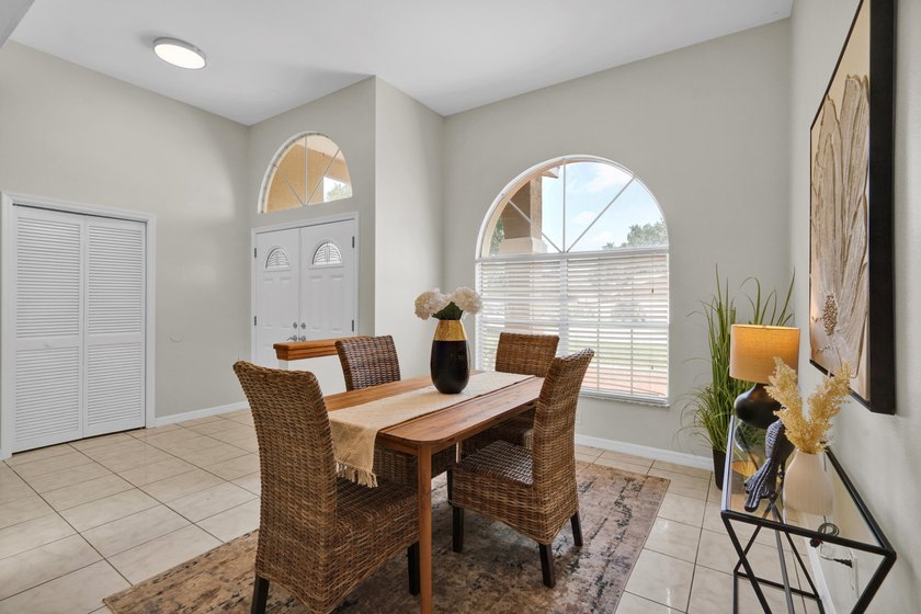 Move right into this beautifully updated 3-bedroom, 2-bath home - photo 7