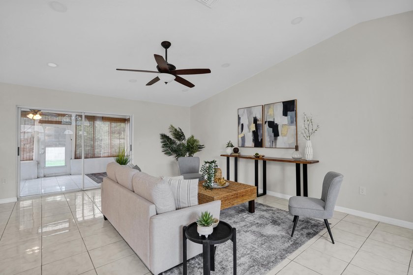 Move right into this beautifully updated 3-bedroom, 2-bath home - photo 9