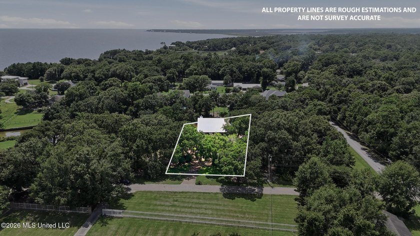 Custom-built and designed by renowned architect William H - photo 2