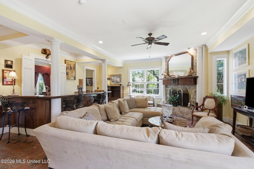Custom-built and designed by renowned architect William H - photo 4