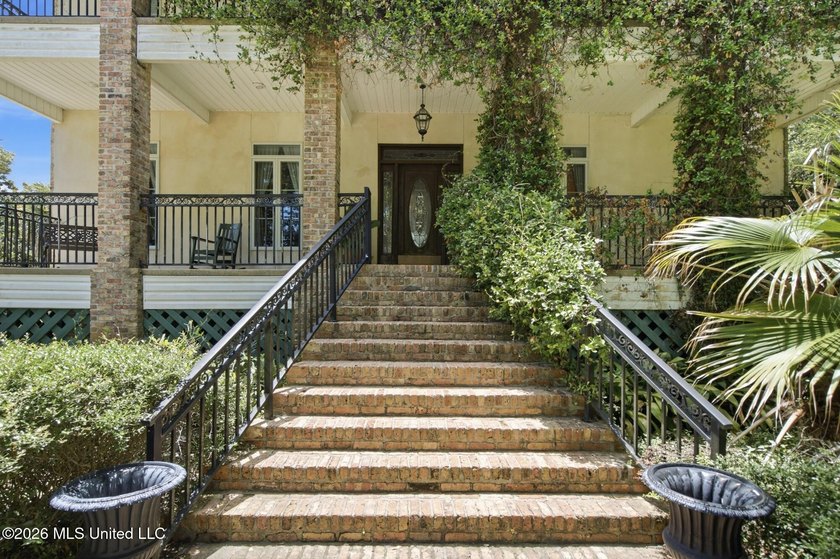 Custom-built and designed by renowned architect William H - photo 10