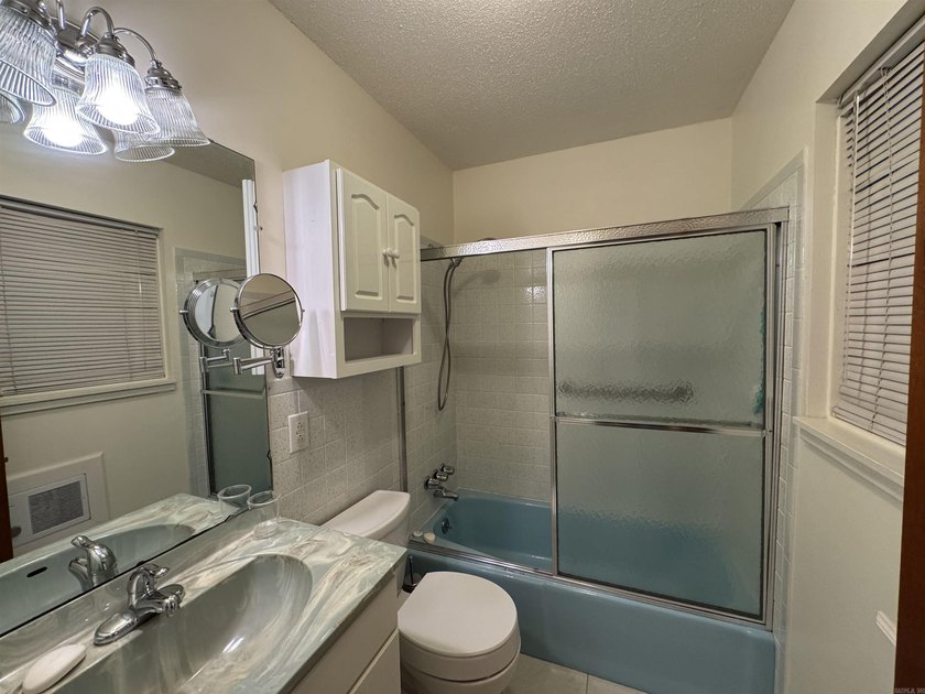 Great 1 owner home that has been well maintained over the years - photo 11