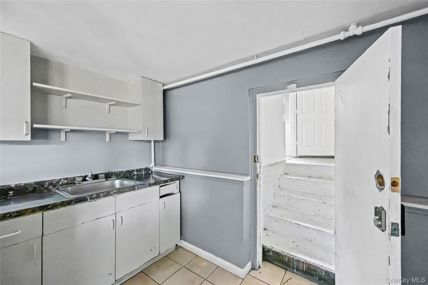 Opportunity awaits! This split-level home offers a flexible - photo 30
