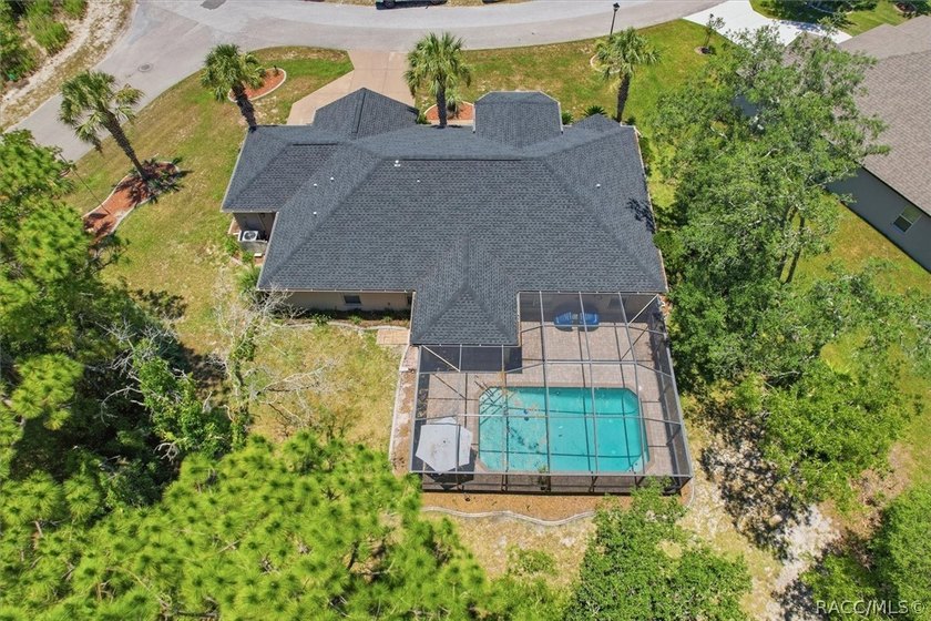 Pool Home on a Cul-De-Sac with new roof and A/C Welcome to this - photo 42