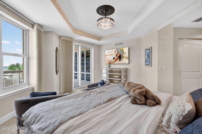 THIS LEADING LUXURY COASTAL CONDOMINIUM ESTATE UNVEILS A DREAM - photo 60