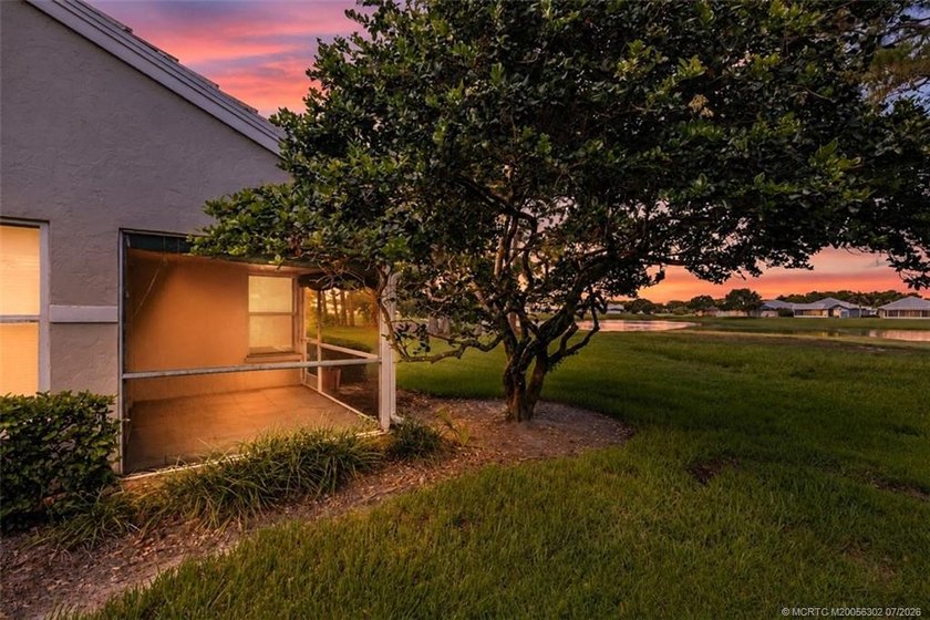 LOCATION! LOCATION! This home offers gorgeous views of LAKE and - photo 7
