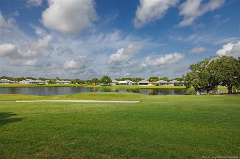 LOCATION! LOCATION! This home offers gorgeous views of LAKE and - photo 10