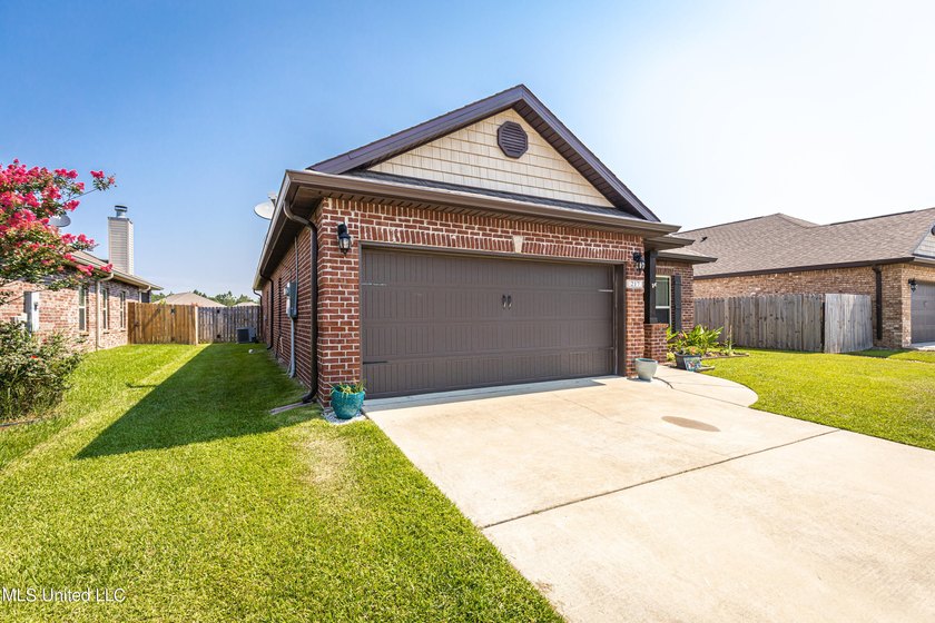 Welcome home to this charming 3-bedroom, 2-bath home in one of - photo 40