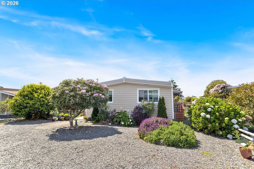 Huge price drop! Home sold as is and in need of some repairs - photo 2