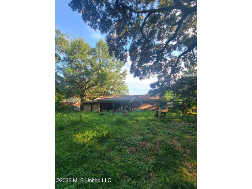 Welcome to this 3-bedroom, 1.5-bath home in Biloxi. Conveniently - photo 7