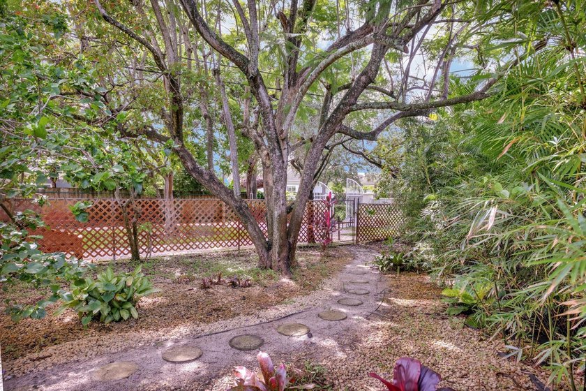 Located in the desirable Wilton Manors neighborhood, this home - photo 23