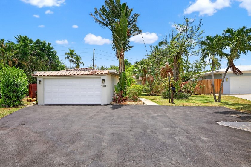 Located in the desirable Wilton Manors neighborhood, this home - photo 29