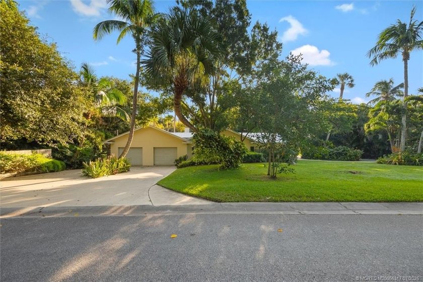 Discover this corner lot home in beautiful &amp; desirable Sewall's - photo 2