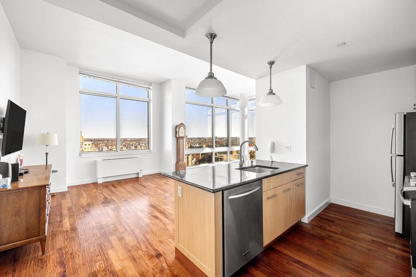 This bright and spacious 2-bedroom, 2-bathroom residence in the - photo 6
