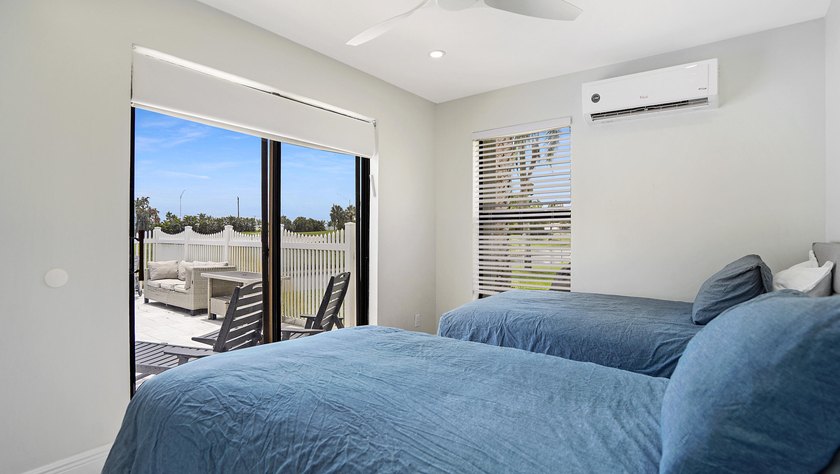 Stunning fully renovated 5-bedroom, 3-bathroom home in the - photo 23