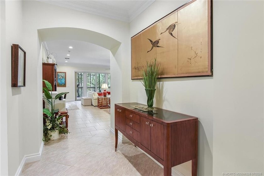 Gorgeous 2 BR, 2 BA condo boasts sophistication and luxury - photo 6