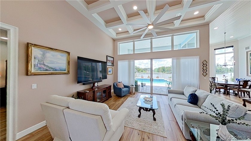 Welcome to waterfront living on one of Crystal River's most - photo 9