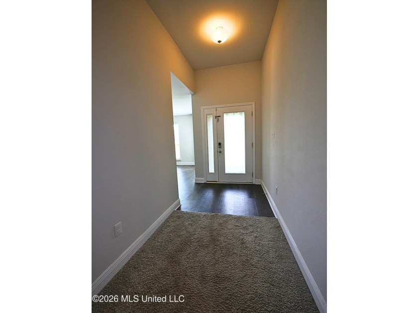 This beautifully maintained all-brick home, built just six years - photo 7