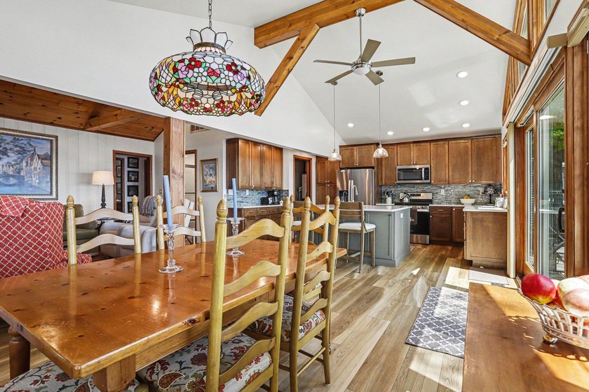 Wake up to panoramic, unlimited views of beautiful Coldwater - photo 11
