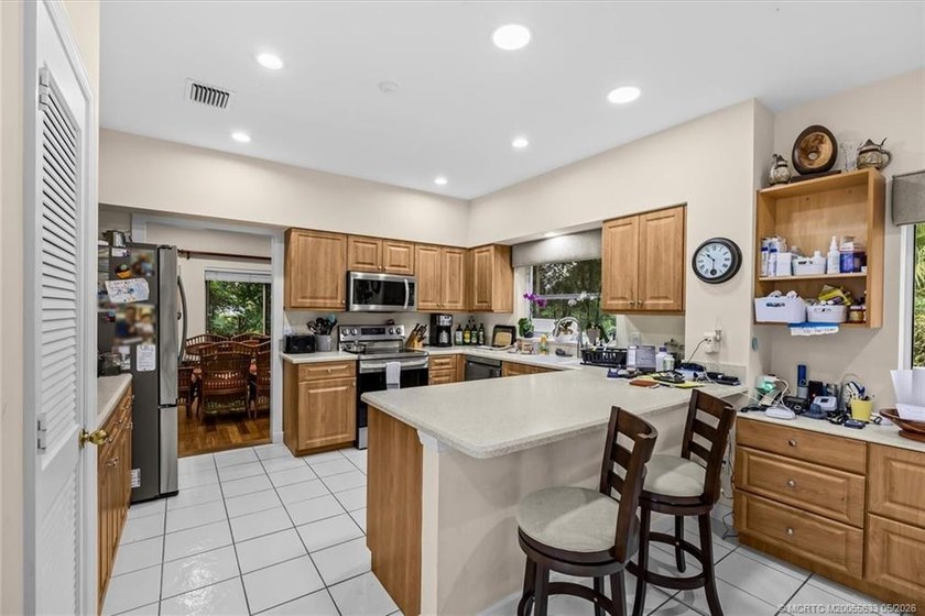 Resort-style living in Harbour Ridge Yacht &amp; Country Club with - photo 14
