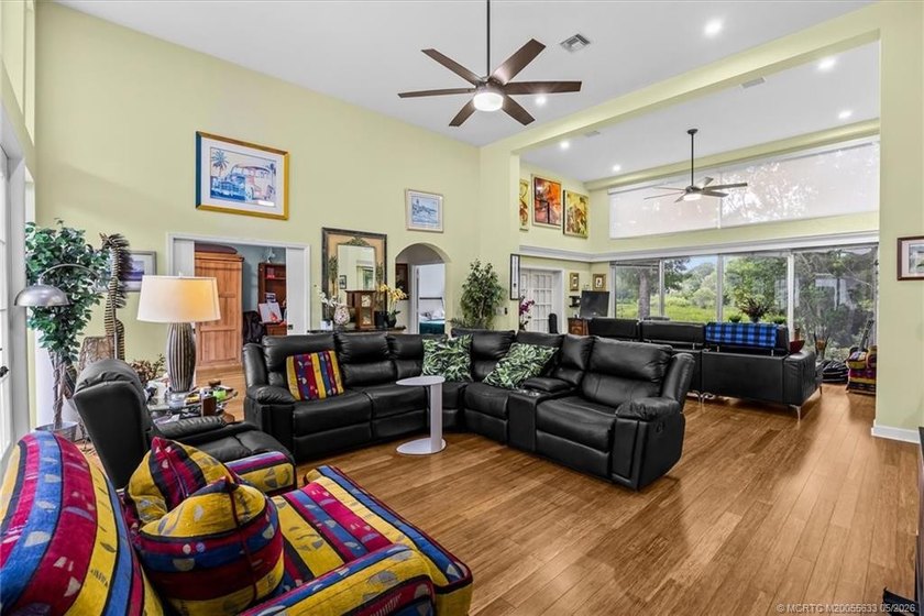 Resort-style living in Harbour Ridge Yacht &amp; Country Club with - photo 18