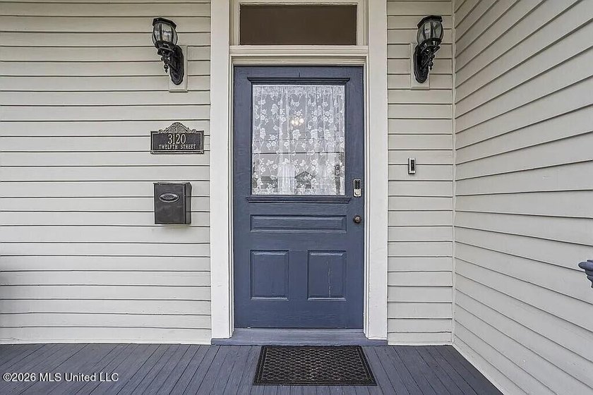 Experience the perfect blend of timeless Victorian elegance and - photo 7