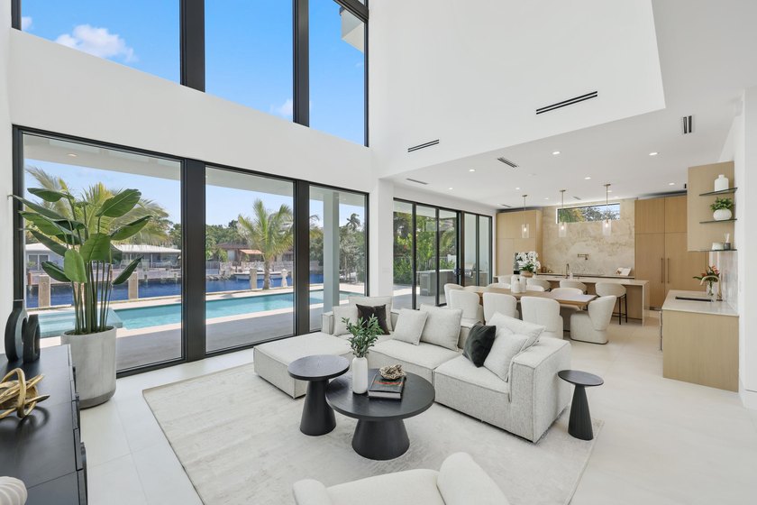 Brand-new modern waterfront estate offering the ultimate South - photo 11