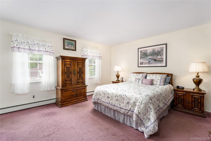 Welcome to this beautiful 4-bedroom, 2.5-bath Colonial located - photo 14