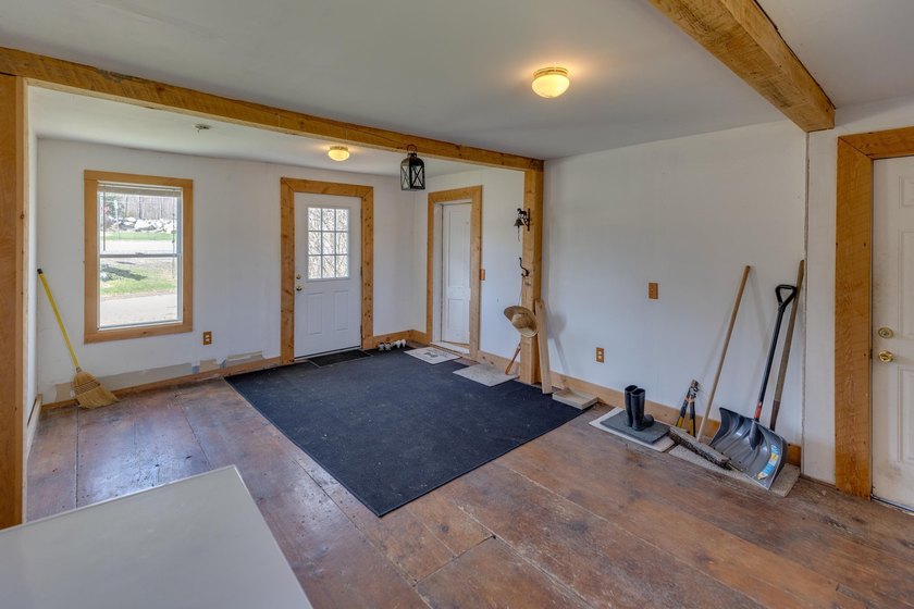 The Circle House - Plymouth, NH! Historic 1850s brick farmhouse - photo 34