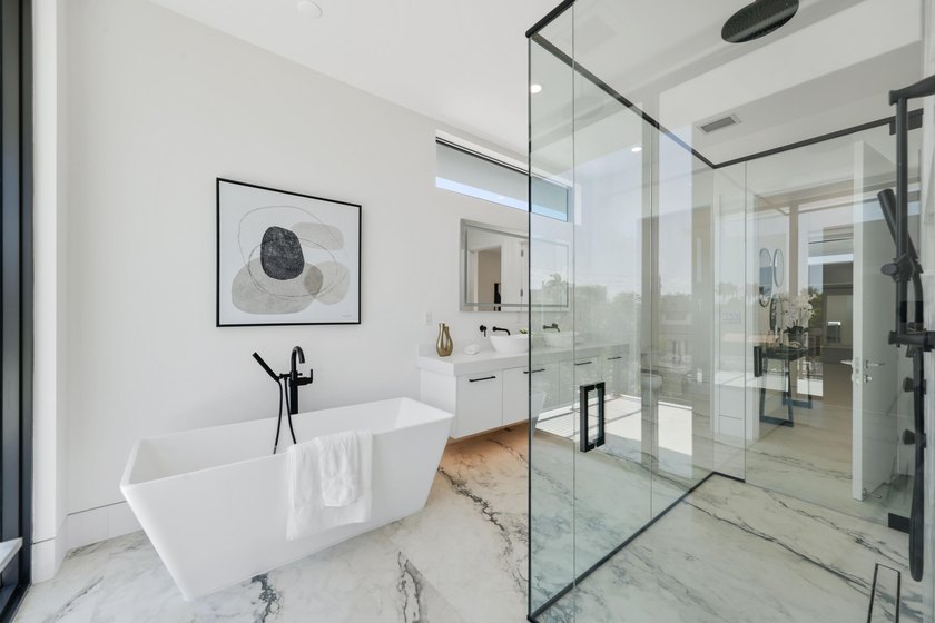 Brand-new modern waterfront estate offering the ultimate South - photo 41