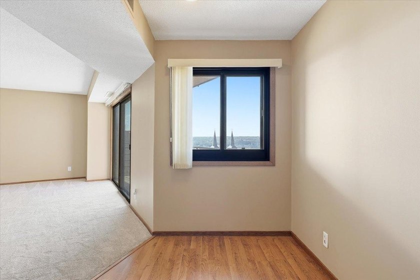 Stylish downtown living in the heart of Saint Paul! This - photo 4