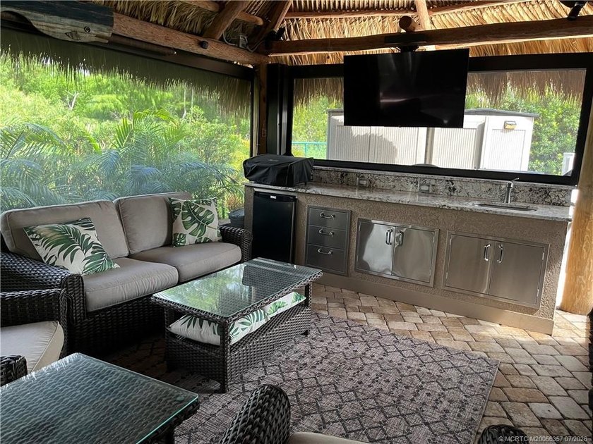 Backing onto a tranquil nature preserve, this beautifully - photo 4