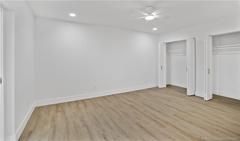 QUALITY, HIGH CALIBER, COMPLETELY RENOVATED w/ High Grade - photo 9