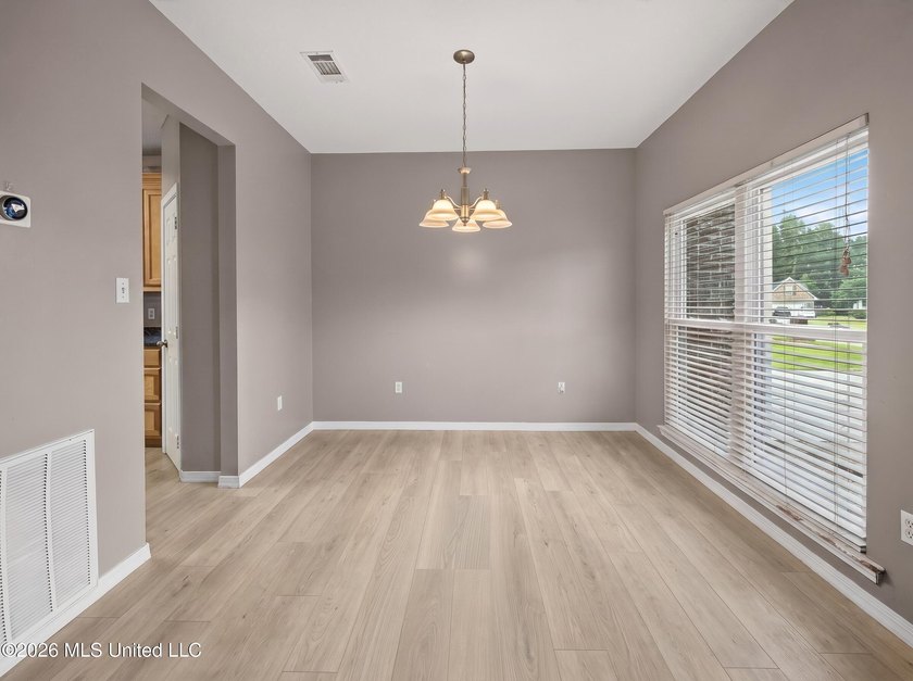 Welcome to 874 Ellington Drive in the highly desirable Popps - photo 8