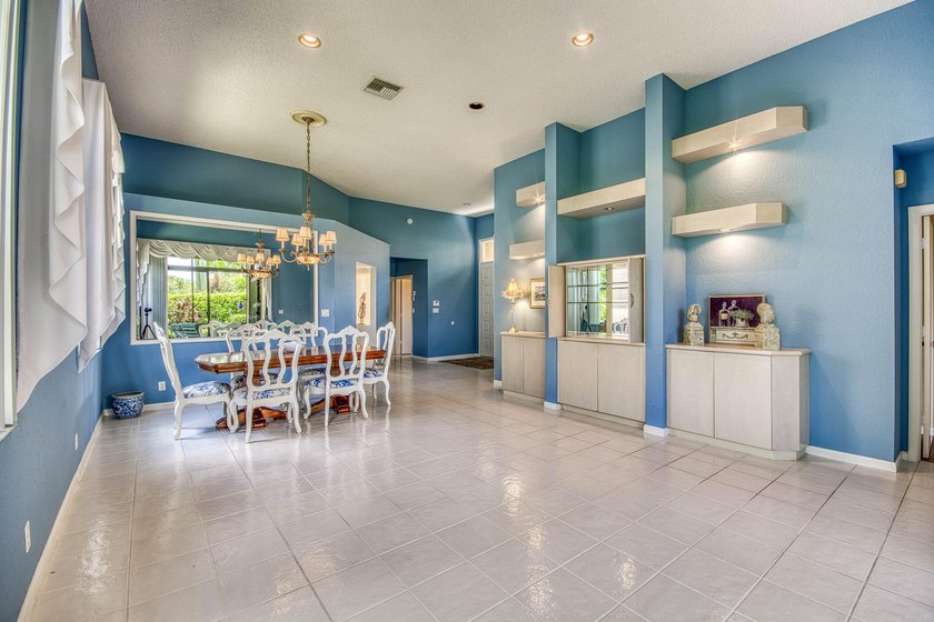 Welcome to 4557 Barclay Fair Way, a beautifully maintained - photo 5
