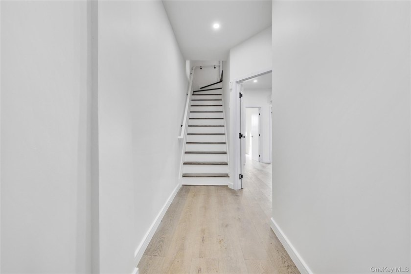 This Magnificent Legal 2 family home will give you the comfort - photo 2