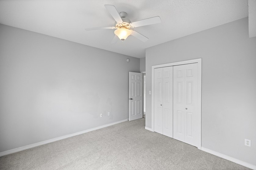 Affordable and move in ready! Charming 2-bedroom, 2-bath condo - photo 31