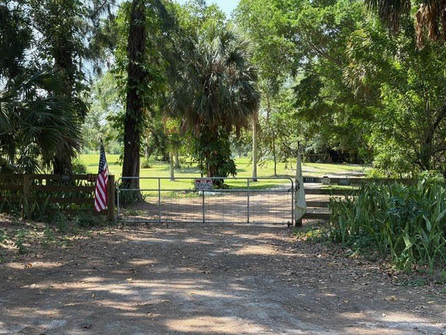 Organic farm, 2.79 acres of upland pasture after carving out the - photo 3