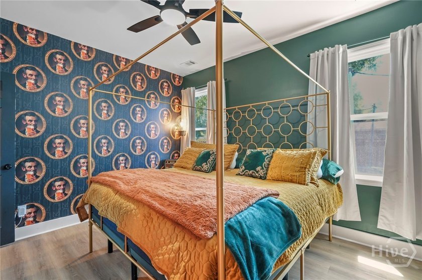 Welcome to 2217 E 59th Street, a beautifully maintained - photo 22